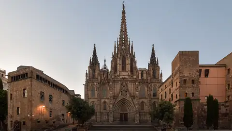 Imagem ilustrativa: Barcelona: Catedral gótica em Barcelona, Espanha