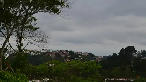 Imagem ilustrativa: Juiz de Fora: Vista da cidade com vegetação